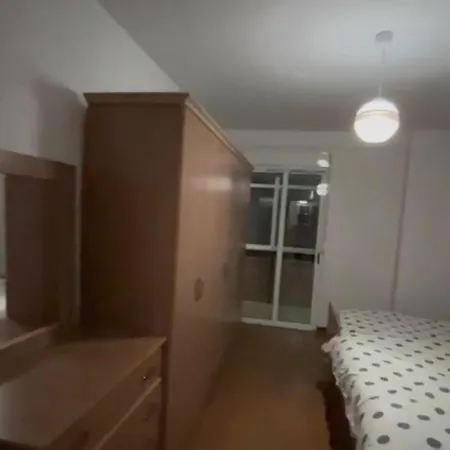 Bright & Spacious 1-bedroom In Stylish Municipality Of Paris, * טיראנה